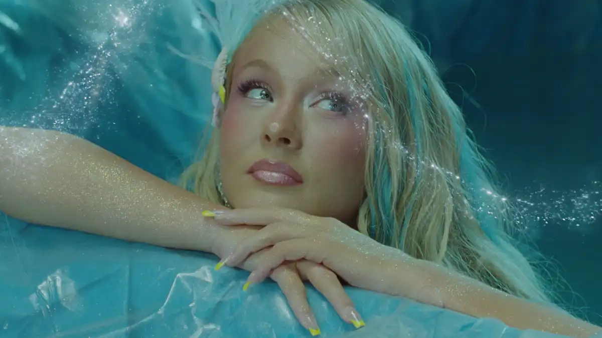 blue-moon-lo-nuevo-de-la-popular-zara-larsson-portada