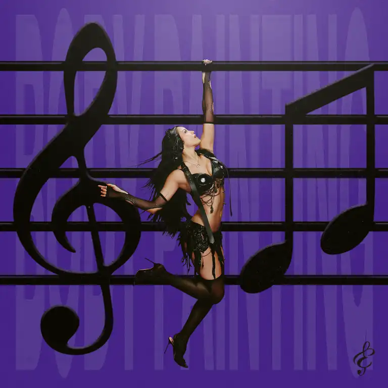 Emilia Mernes estrenó "BODYPAINTING": Chau brillitos, hola "era dark" a los 30 años. ¡Mirá el video y la letra acá! bodypainting-el-eficaz-cambio-de-emilia-album