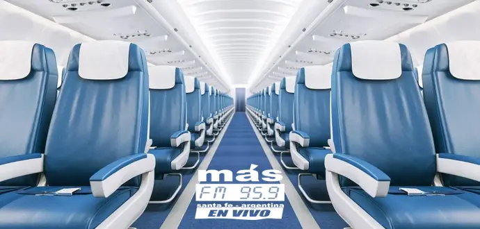 Ellos no entran en el asiento y nos sentimos muy identificados.

Si estás pensando viajar en avión, controlate bien el peso porque ultimamente las personas no entran en los asientos.

Un estudio determinó que la talla y peso del ser humano promedio aumentó "en forma significativa", al tiempo que los asientos de las compañías son cada vez más pequeños.