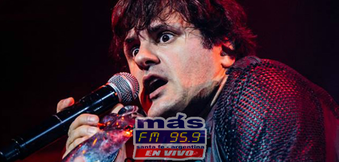 La banda Ciro y Los Persas se presentó en el Luna Park y los resultados fueron grandiosos.

Ciro y Los Persas explotó en el Luna Park y además, se vivió un momento único.

Dentro de un estadio colmado, la dupla sorprende, pero también enamora.