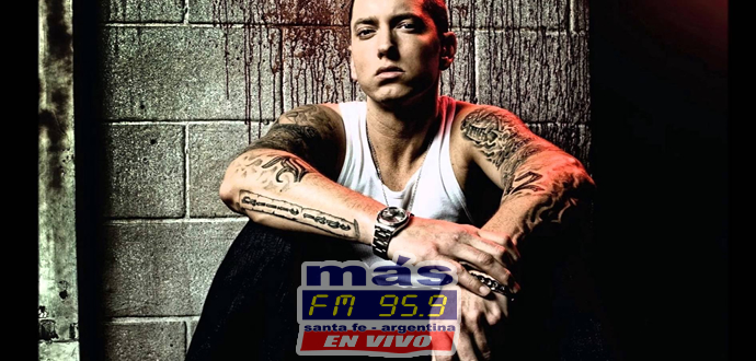 El rapero Eminem presenta "Framed" y te contamos todo.

Eminem compartió un nuevo video musical para la canción "Framed", la cual se desprende de su más reciente disco Revival.