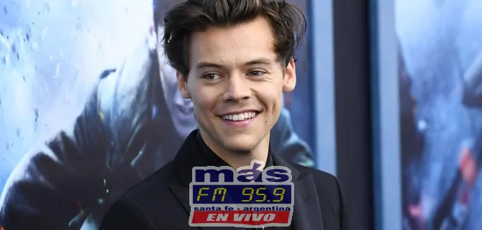 El artista Harry Styles presenta "Two Ghosts" y los fans deliran. Harry Styles publicó en su canal oficial de YouTube una versión de "Two Ghosts", que fue grabada en Abbey Road Studios de Londres. El artista Harry Styles presenta "Two Ghosts" y los fans deliran.
Harry Styles publicó en su canal oficial de YouTube una versión de "Two Ghosts", que fue grabada en Abbey Road Studios de Londres.
