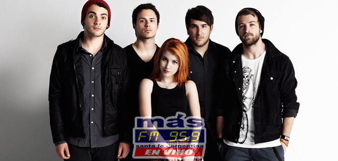 Bastaba recorrer el Club Ciudad de Buenos Aires y ver las remeras del público para entender que Paramore se quedaría con la localía en la primera jornada del Personal Fest. 