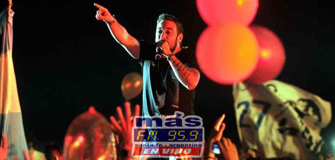 Las Pastillas del Abuelo estrenan video de "Hasta Acá Nos Ayudó Dios!".

Llegó "Hasta Acá Nos Ayudó Dios!", el nuevo video de Las Pastillas del Abuelo y te damos las imágenes y la letra para que la cantes sin parar.