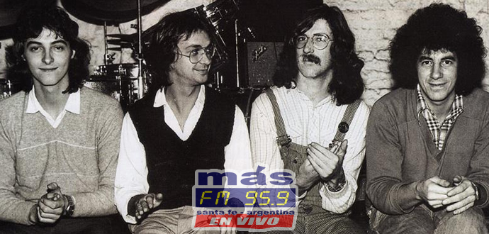 "Yo no quiero volverme tan loco", el registro de un show de Serú Girán en el Teatro Coliseo en 1981, y el álbum doble grabado en 1992 en el Estadio de River Plate en los conciertos de regreso serán editados por primera vez en vinilo, por la multinacional Sony Music.