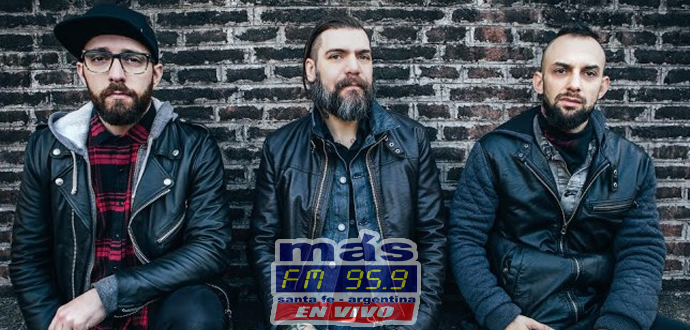 La banda Carajo continúa con la gira en que promociona su disco "Hoy Como Ayer", una antología en vivo que incluye también algunas canciones inéditas.

Carajo anunció que el 10 de marzo se presentará en Auditorio Lanús (Hipólito Yrigoyen 5036), inaugurando así este espacio para shows y recitales.