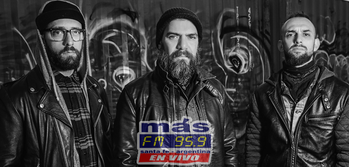 El power trío Carajo, festeja este 2018 sus primeros 17 años de trayectoria musical.

El fin de semana pasado realizaron con éxito en Buenos Aires los primeros shows del marco "Rompiendo Cabezas 3" con Los Antiguos, Huevo y Malman como bandas invitadas.