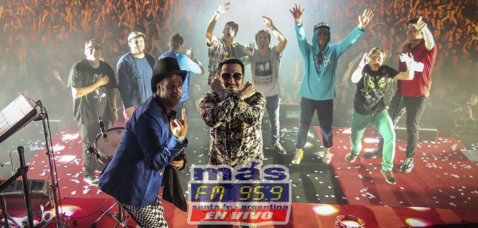 Los Decadentes y Los Caligaris se suman para homenajear al "Potro" Rodrigo.

Los Auténticos Decadentes invitaron a la banda cordobesa Los Caligaris para versionar uno de los grandes clásicos del "Potro" Rodrigo, "840".

Todo pasó en un show realizado en México hace unos meses y por estas horas se conoció el video que va emocionar a Más de uno.