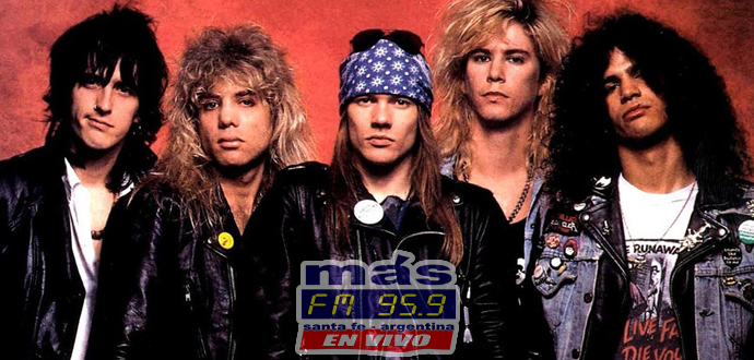 El grupo Guns N´ Roses publicó una versión inédita del clásico  November Rain grabado en 1986 por Axl Rose al piano, sin acompañamiento, con la letra sin terminar. 