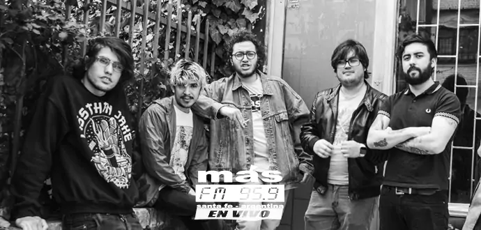 Luego de un primer y colorido vistazo de su Más reciente trabajo con “Chula”, NERDS nos enseña Las Cosas Como Son, su segundo sencillo en el cual poco a poco nos da luces del por qué este nuevo álbum se titula “Estudios Migratorios”.