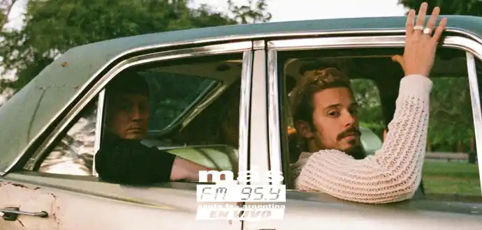 ruggero-y-emanero-comparten-adn-letra-completa-video-estreno-2024-2