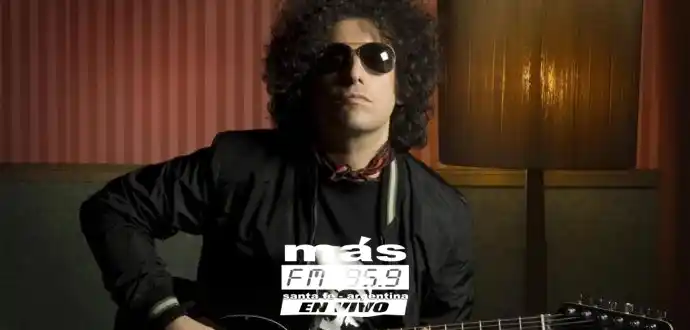 andres-calamaro-en-santa-fe-el-salmon-tribus-bar-y-arte-1