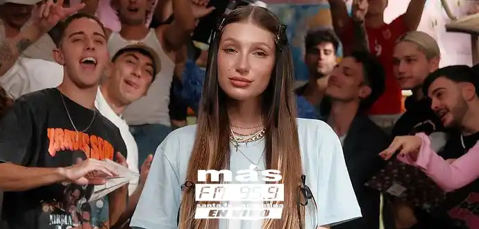 yami-safdie-presenta-gracias-letra-video-estreno-2024-1