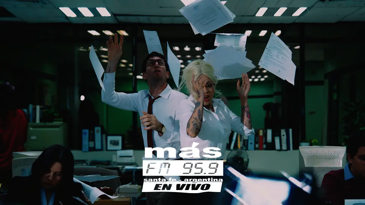 esto-es-amor-mon-laferte-conociendo-rusia-portada