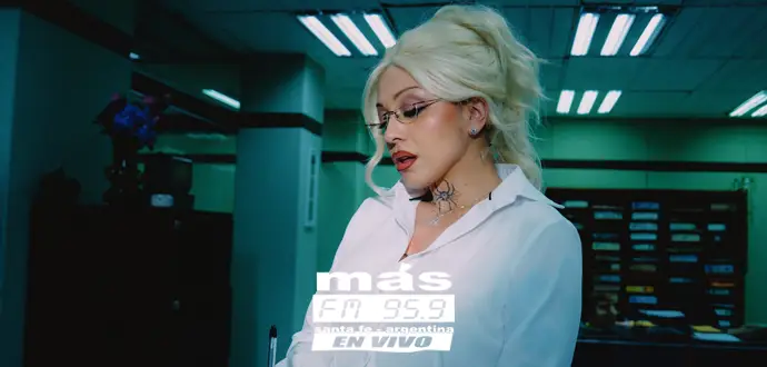 La artista Mon Laferte presenta Esto es amor junto a Conociendo Rusia: toda la info, la letra y el video están acá!