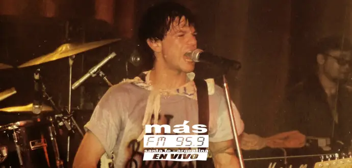 Los Jóvenes Pordioseros publican su primer álbum "Probame" completo por primera vez: toda la info está acá!

La banda de Cristian “Toti” Iglesias cumple 25 años y comienzan los festejos publicando "Probame", el primer álbun de su carrera.