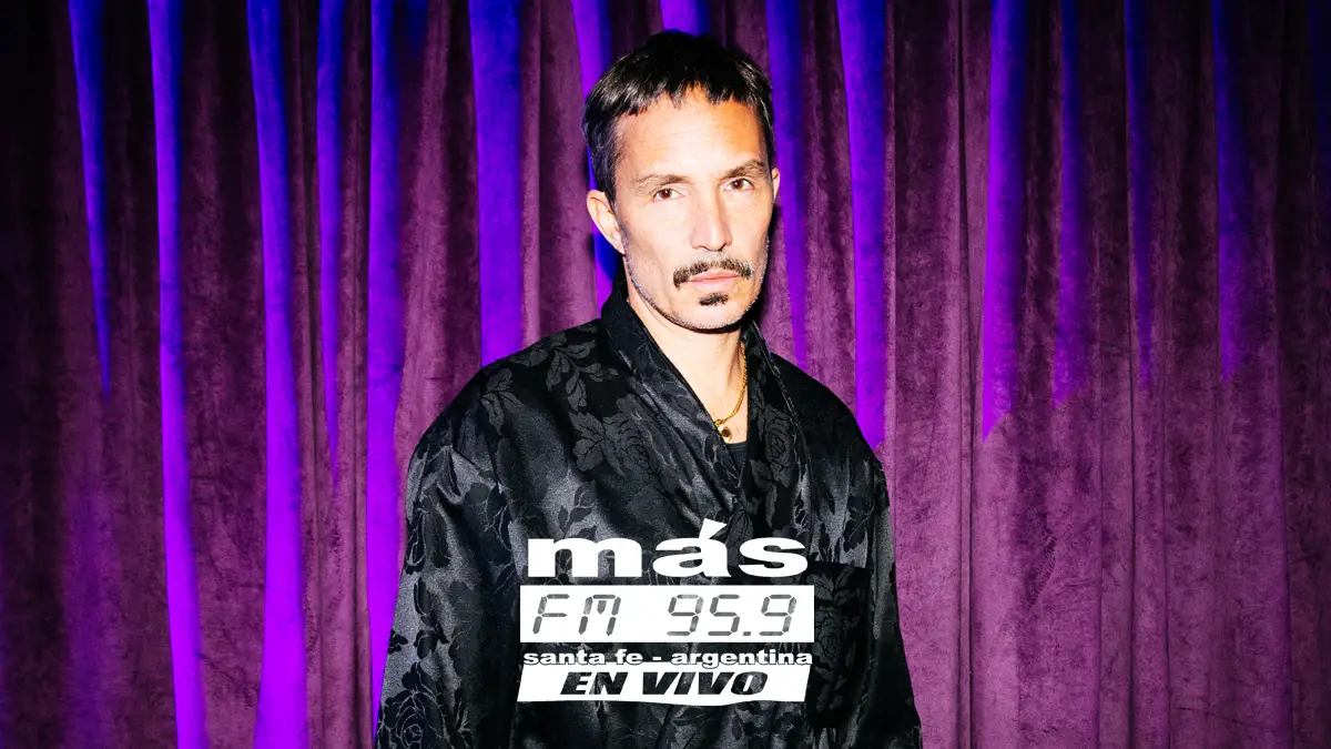 mi-ano-gotico-lo-nuevo-de-emmanuel-santo-domingo-portada