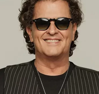 carlos-vives-artista-mas-fm-santa-fe-argentina-radio-online-plataformas-la-radio-que-se-ve